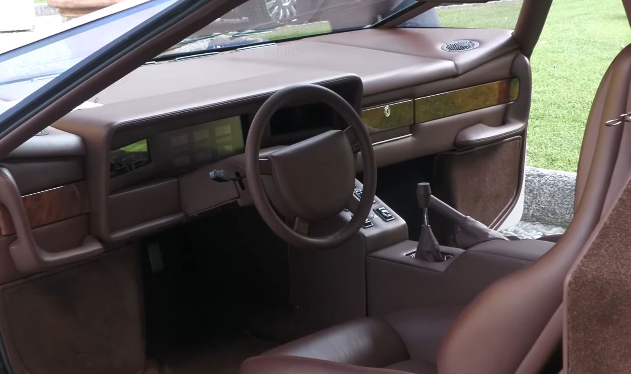 Aston Martin Bulldog