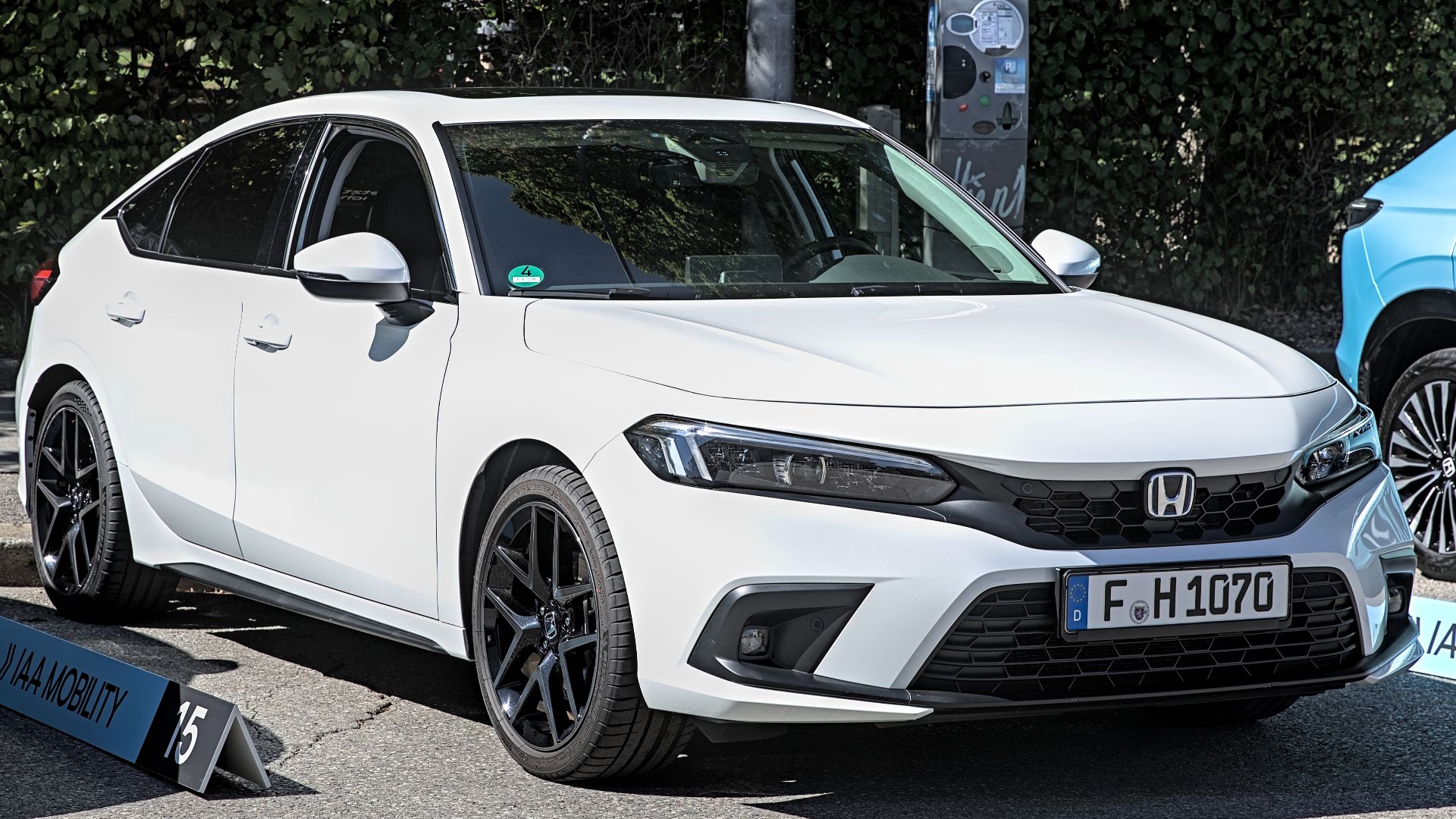 File:Honda Civic Hybrid (2022, Europe) IAA 2023 1X7A0545 (2).jpg