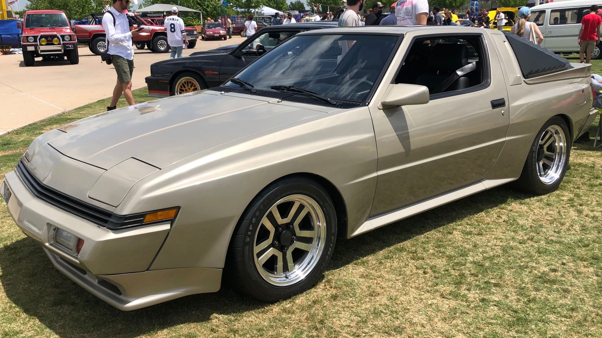 File:Mitsubishi Starion front.jpg