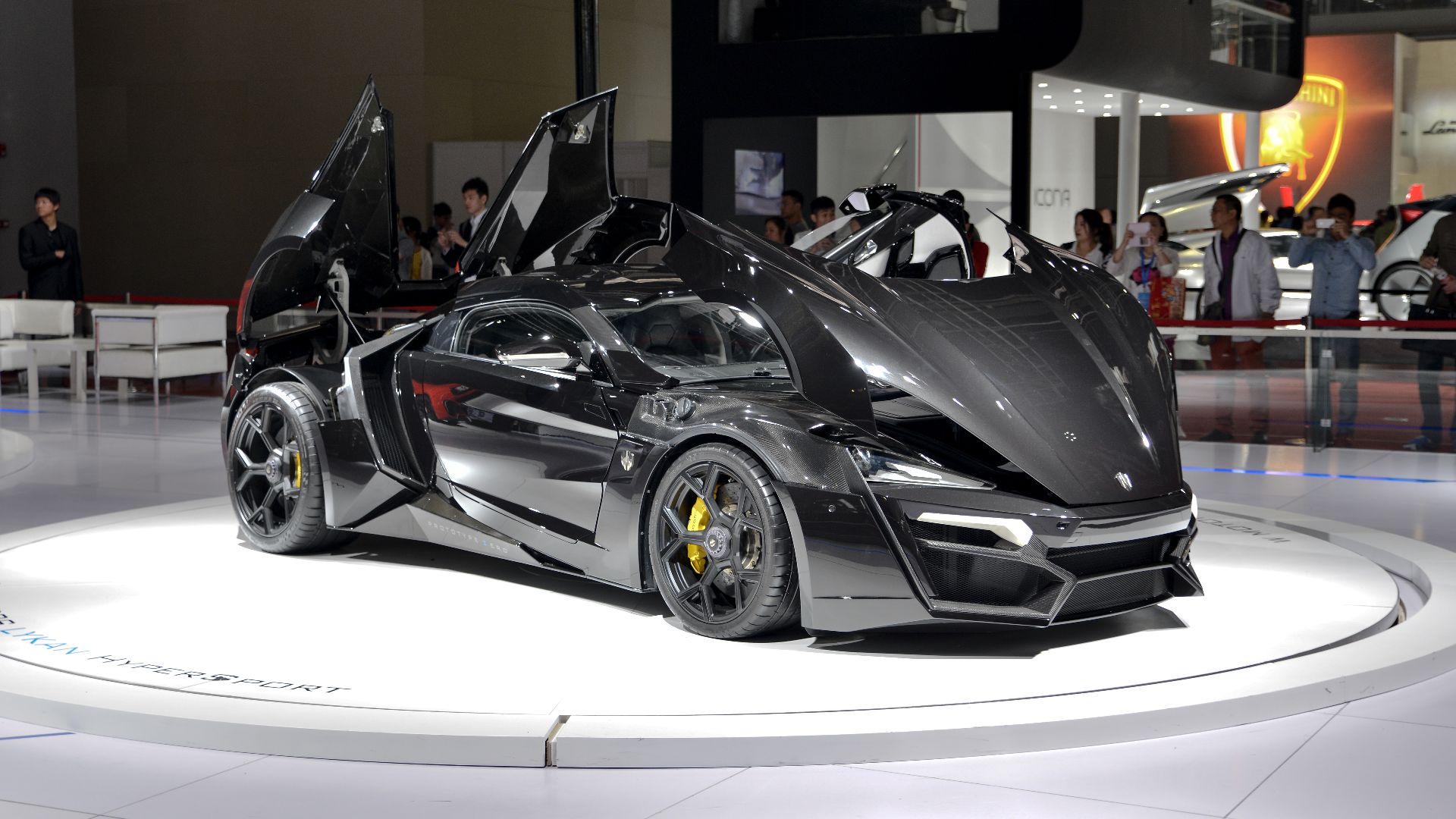 File:Lykan HyperSport (17674415112).jpg