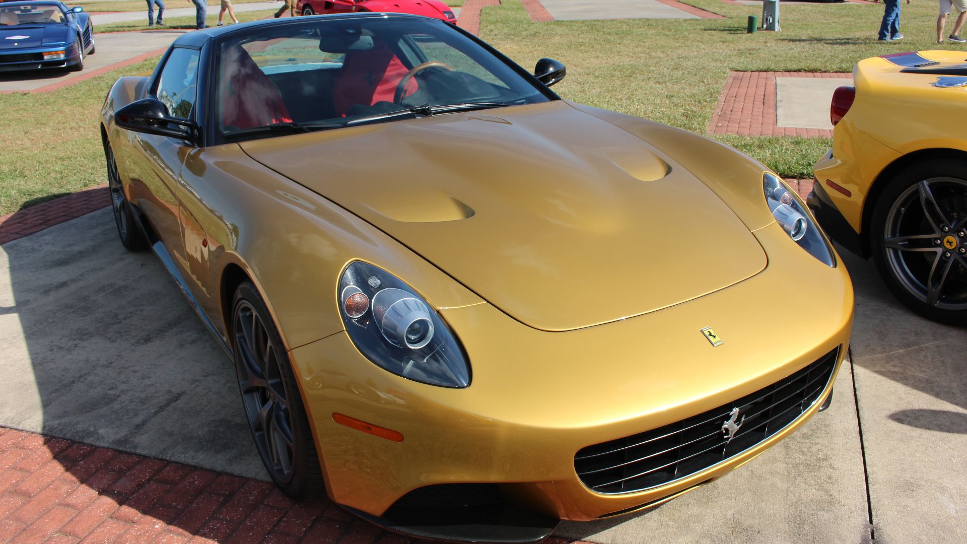 File:Ferrari P540 Superfast Aperta.jpg