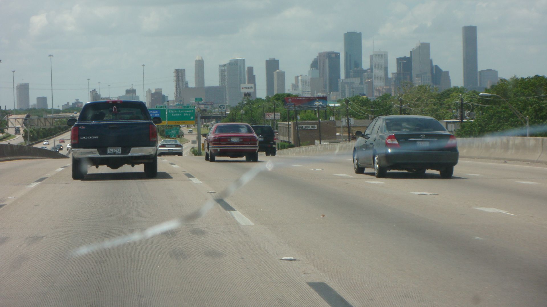 File:Houston skyline through a cracked windshield - panoramio.jpg