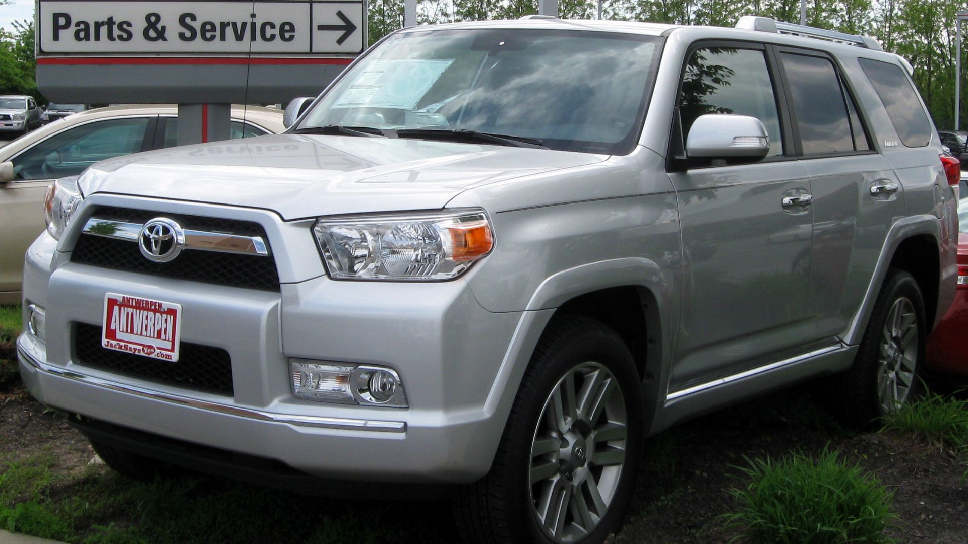 File:2011 Toyota 4Runner Limited -- 05-06-2011.jpg