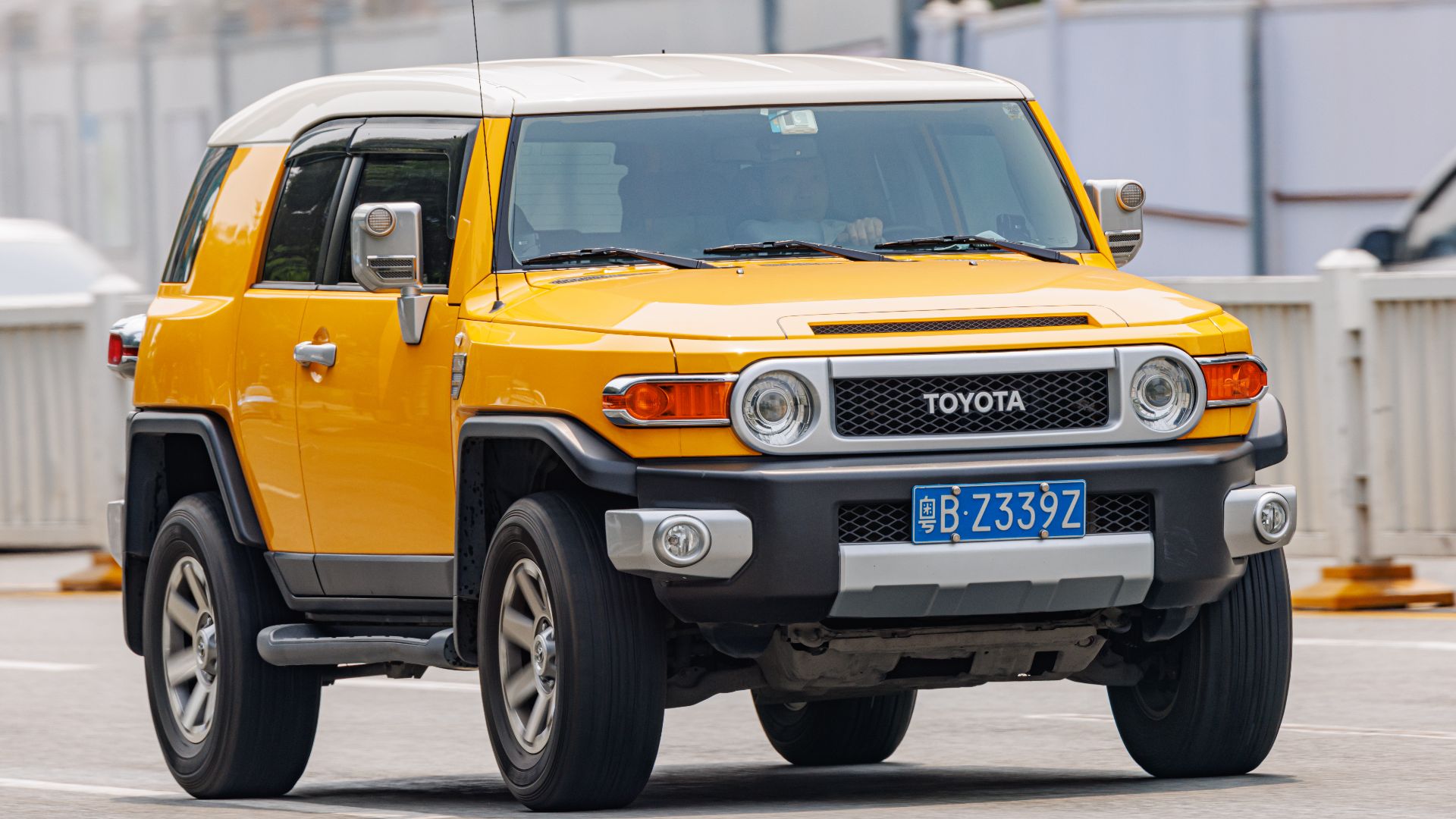 File:TOYOTA FJ CRUISER China.jpg