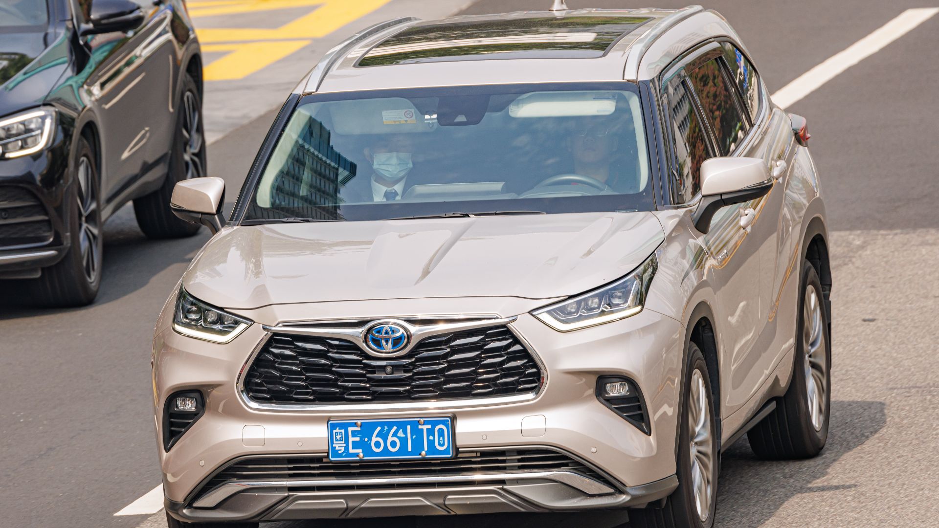 File:TOYOTA HIGHLANDER HYBRID (XU70) China (5).jpg