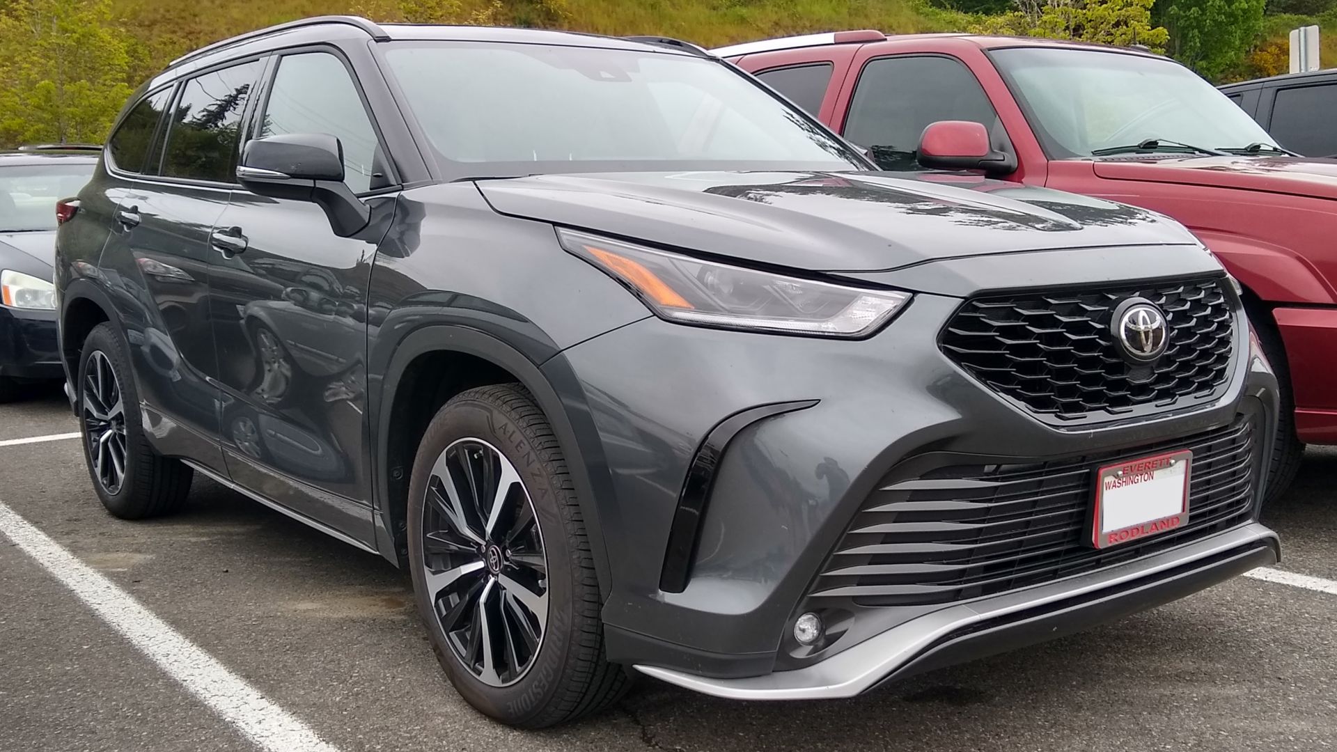 File:2021 Toyota Highlander XSE (United States) front view (cropped).jpg