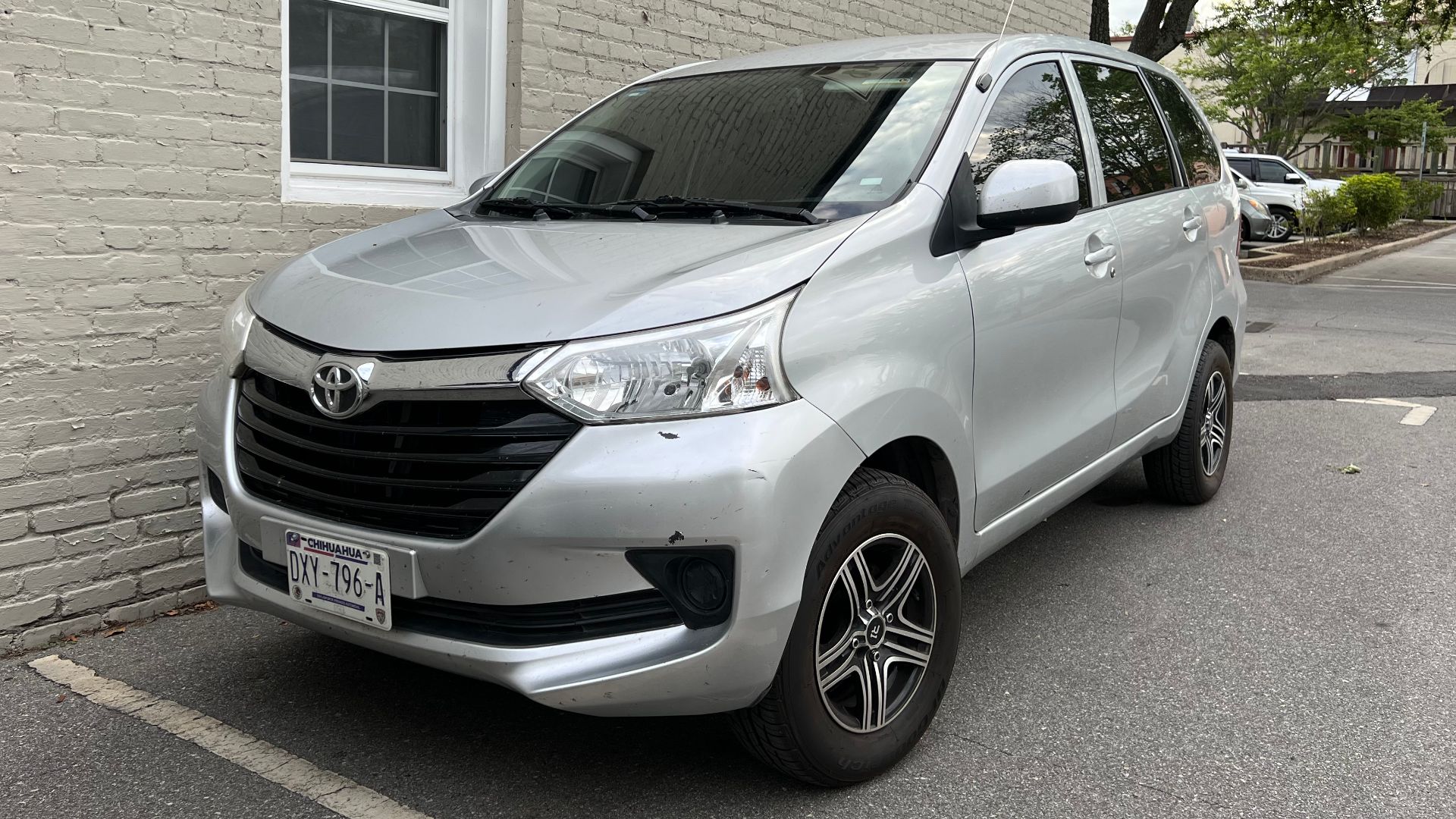 File:Toyota Avanza front 2.jpg