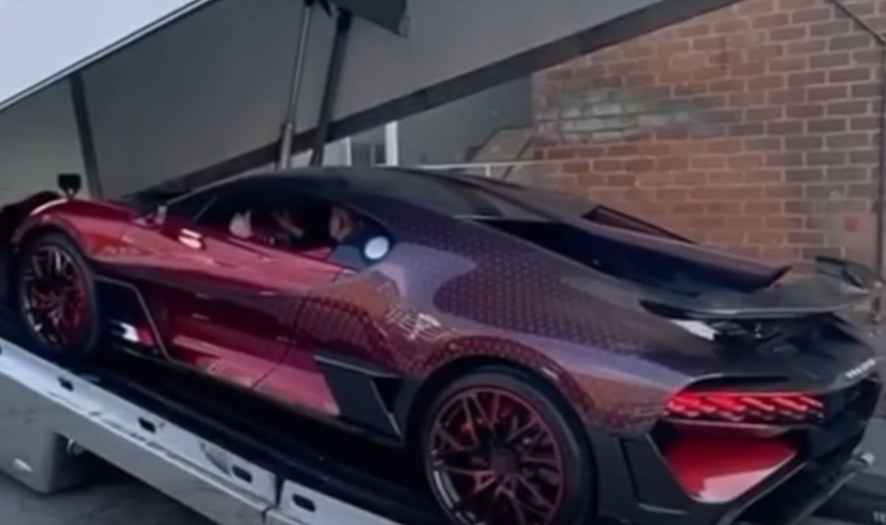 Bugatti Divo “Lady Bug”