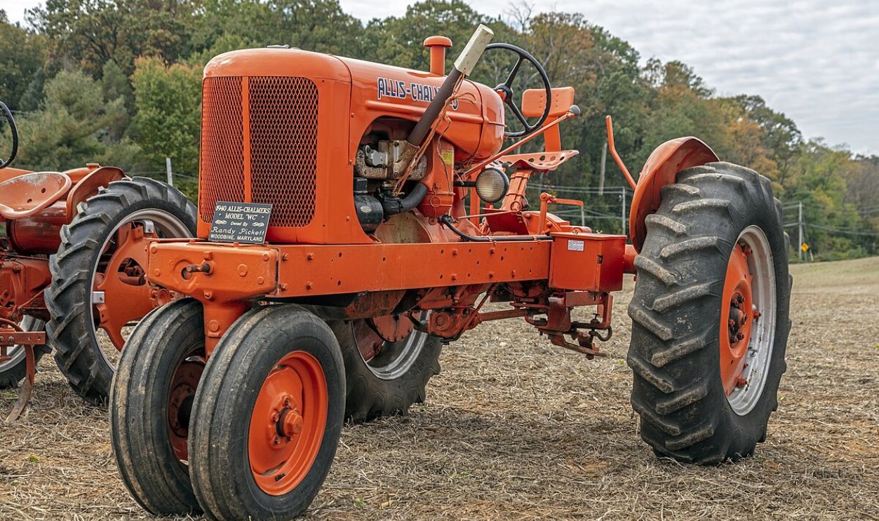 File:Allis-Chalmers WC tractor MD1A.jpg