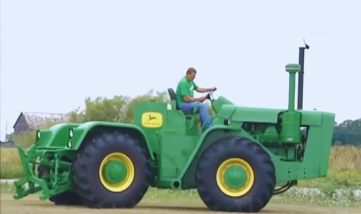John Deere 8010