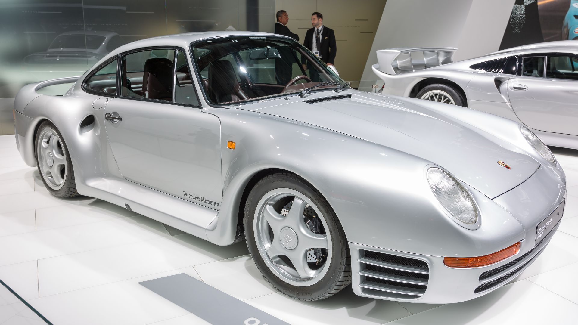 File:Porsche, Paris Motor Show 2018, Paris (1Y7A1089).jpg