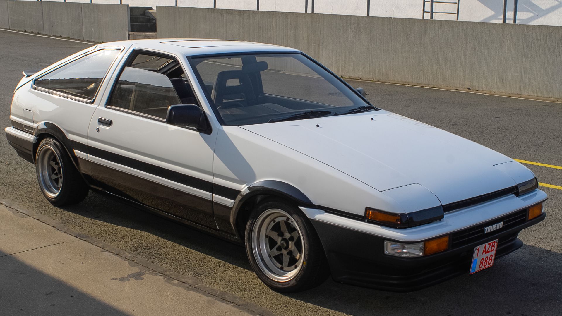 File:Toyota Corolla GT AE86 Trueno hatchback.jpg