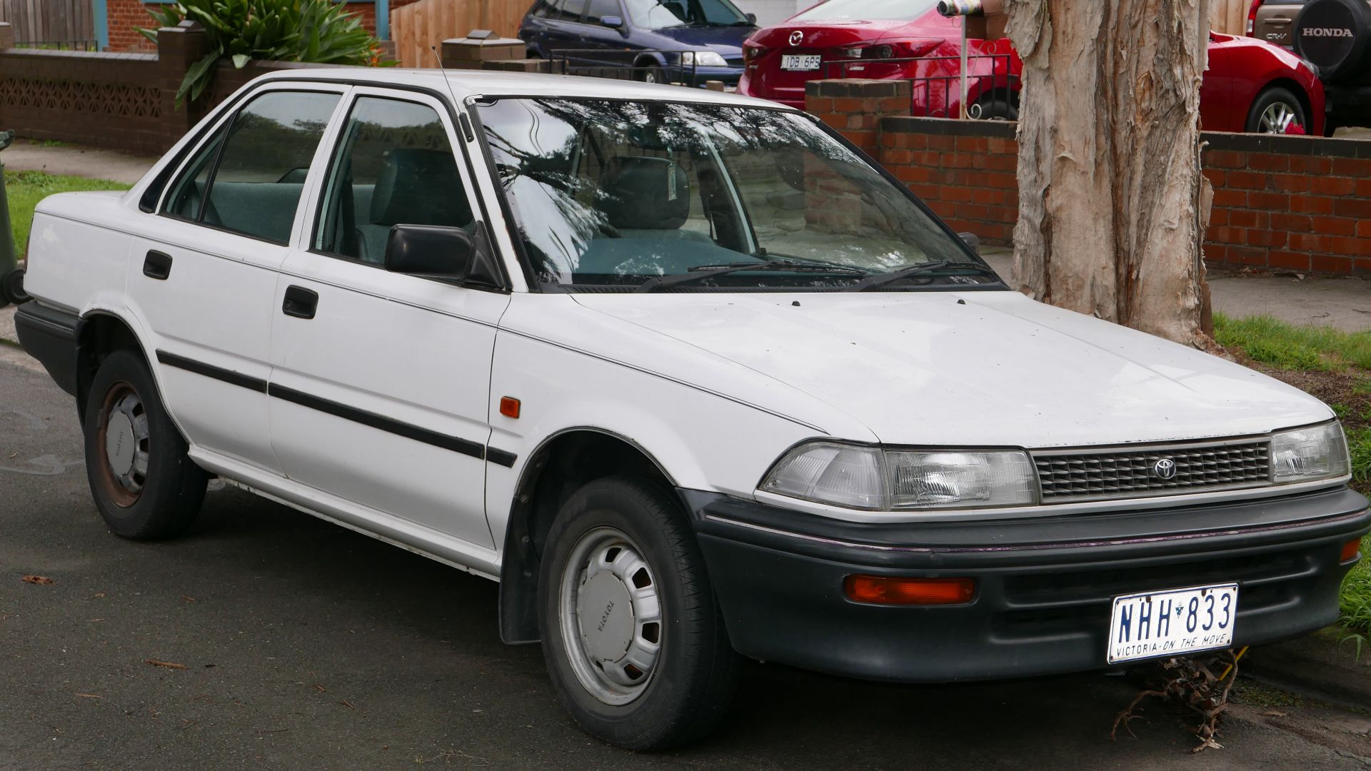 File:1993 Toyota Corolla (AE92) SE sedan (2015-07-15) 01.jpg