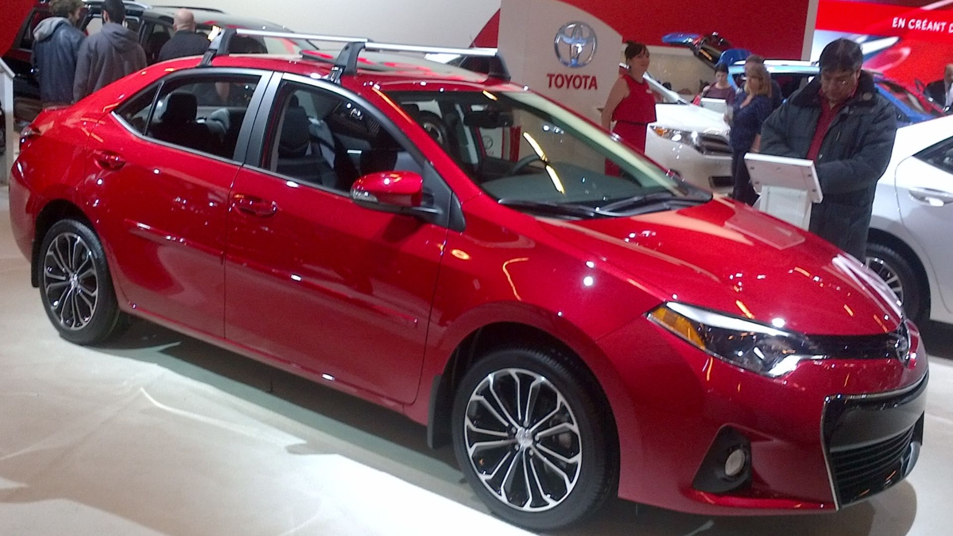 File:'16 Toyota Corolla (MIAS '16).jpg