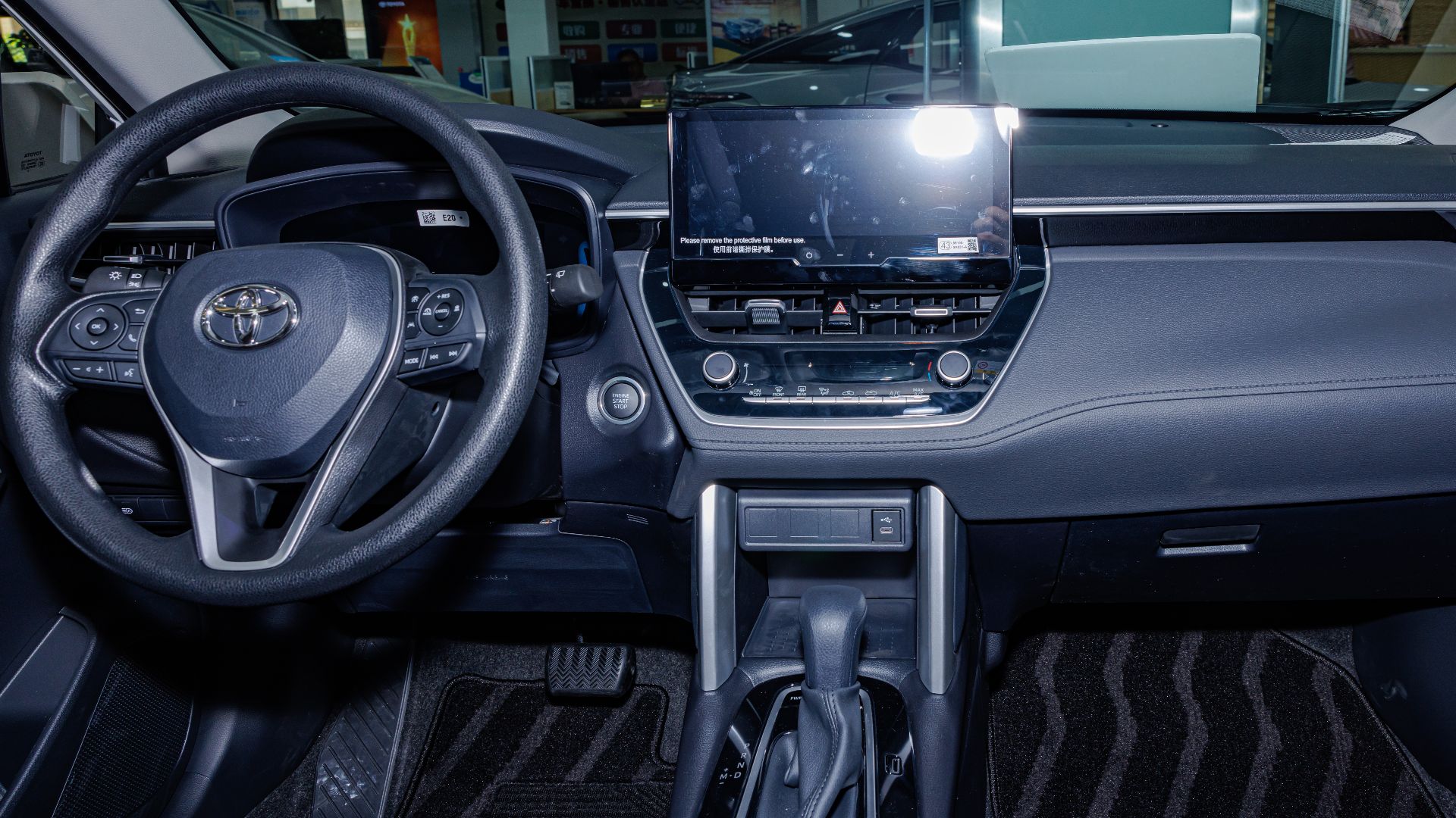 File:TOYOTA COROLLA CROSS CHINA VERSION INTERIOR.jpg