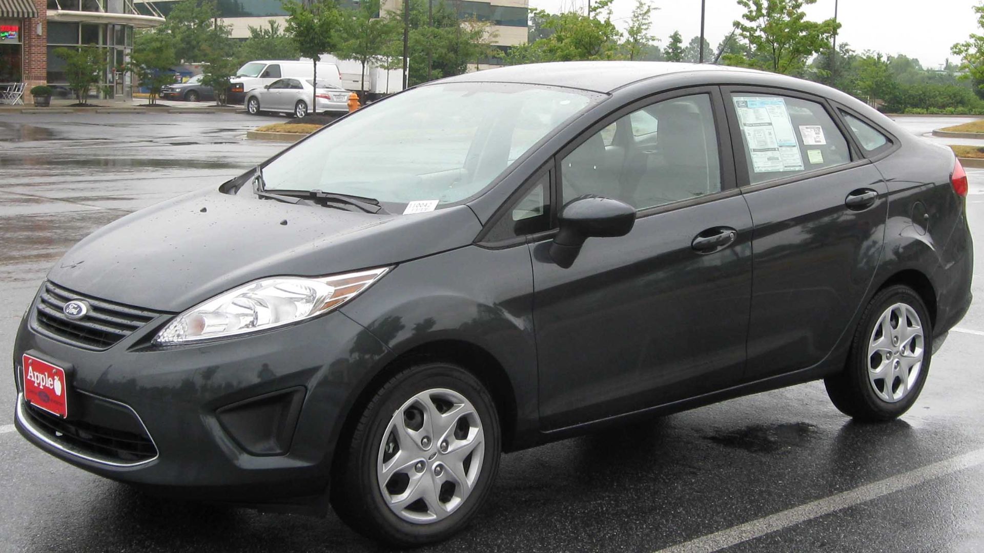 File:2011 Ford Fiesta S sedan front -- 07-10-2010.jpg