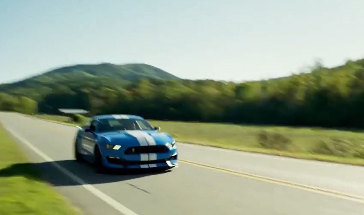 Screenshot from Logan Lucky (2017)