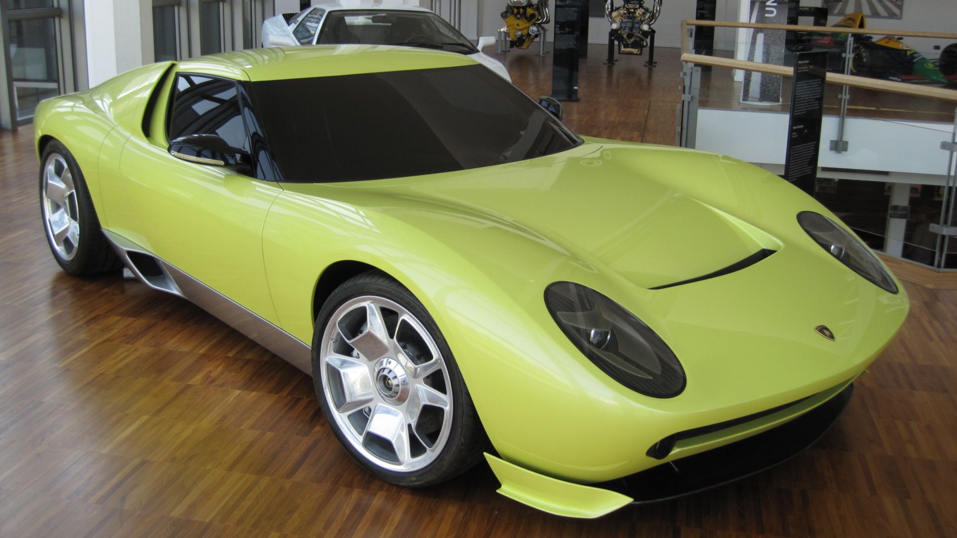 File:Musée Lamborghini 0059.JPG