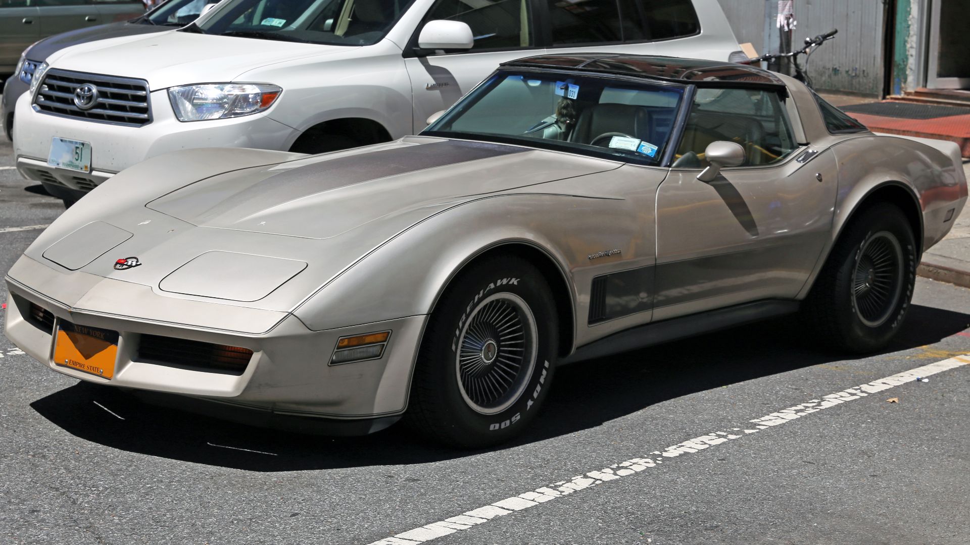 File:1982 Chevrolet Corvette Collector Edition fL.jpg