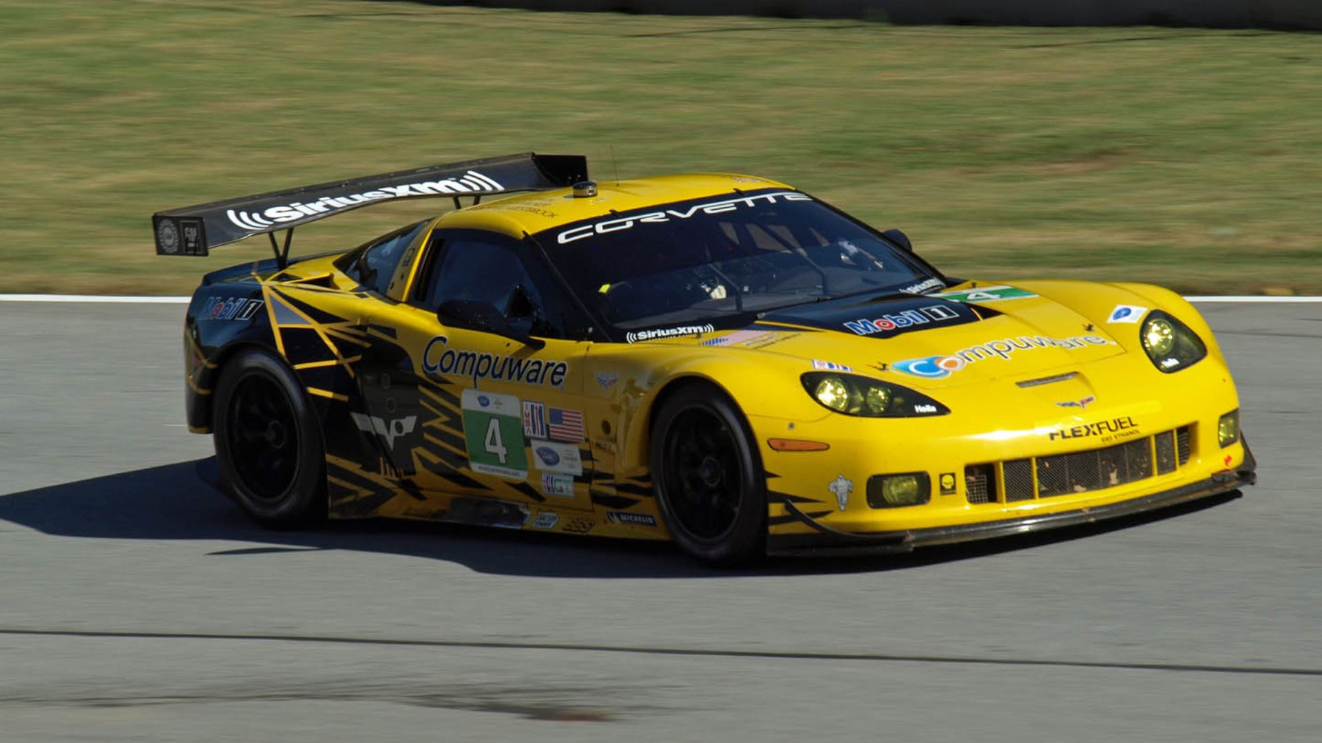 File:PLM12 4 Corvette Oliver Gavin.jpg