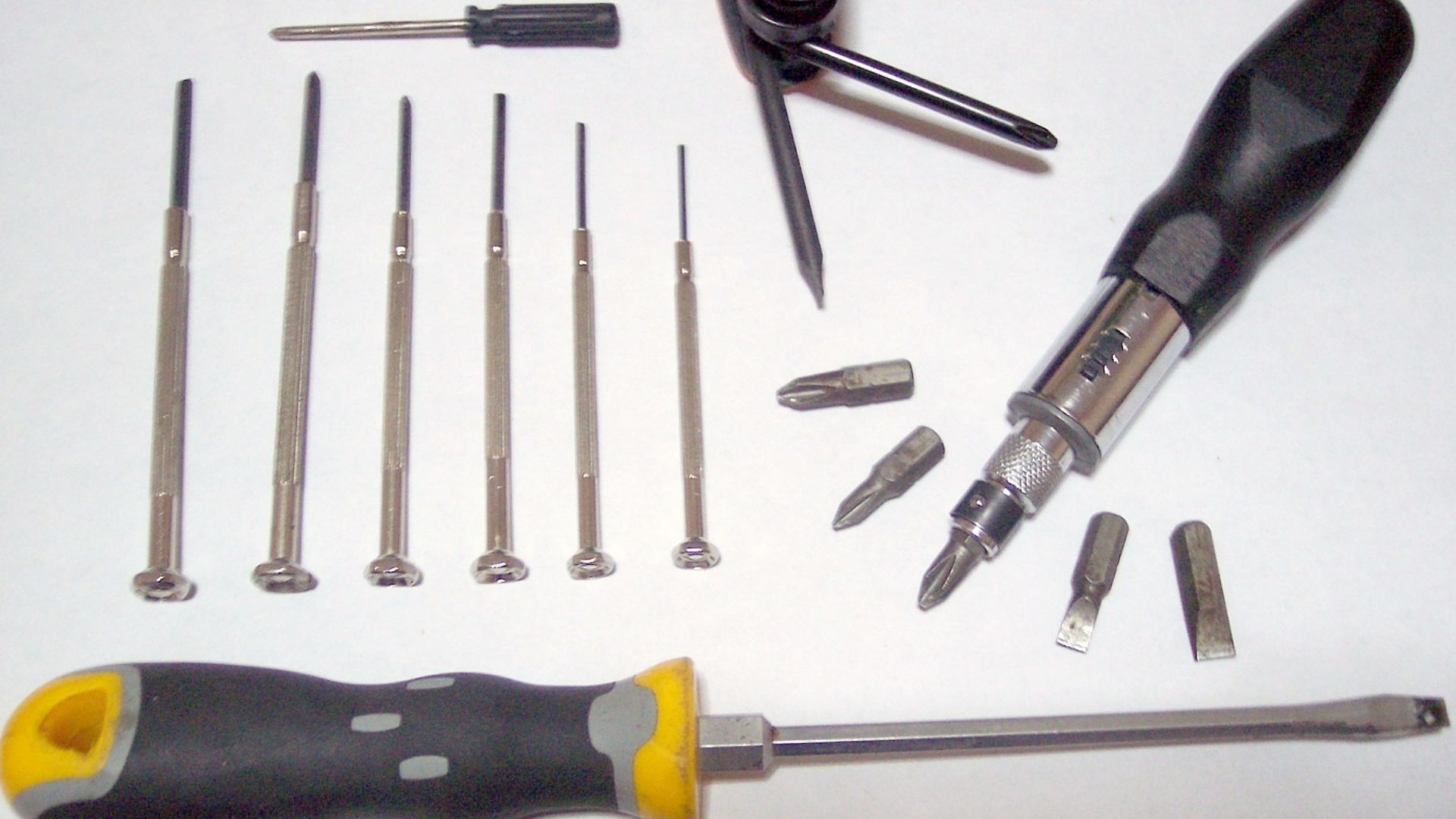 File:ScrewDrivers.JPG