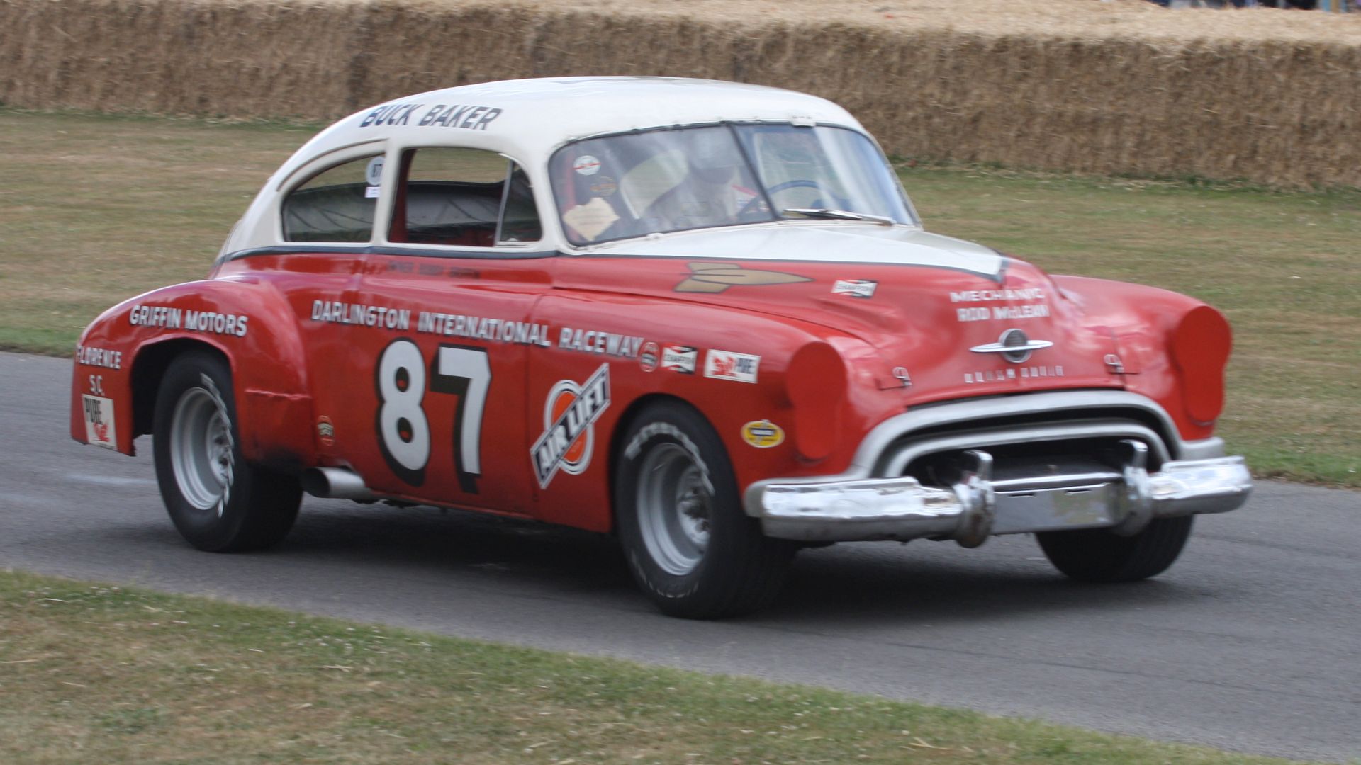 File:1949 Oldsmobile Rocket.jpg