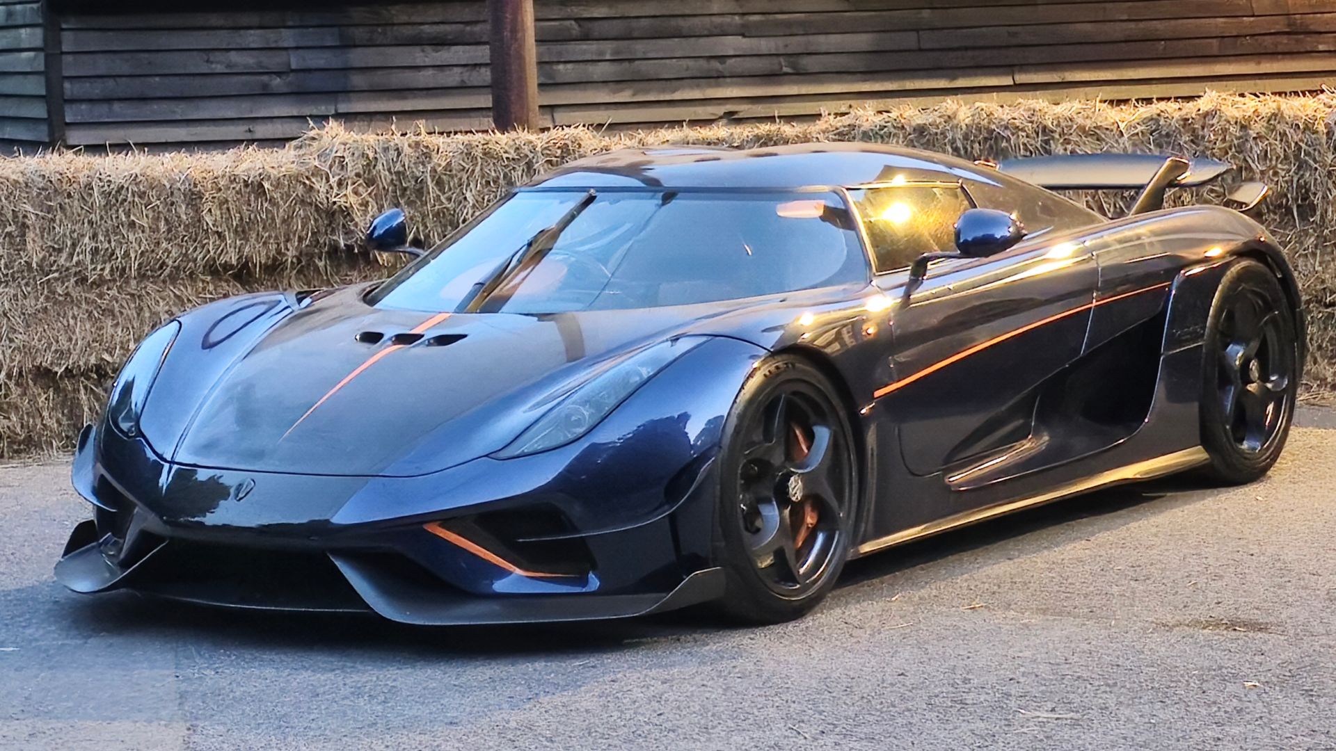 File:Koenigsegg Regera 15.jpg