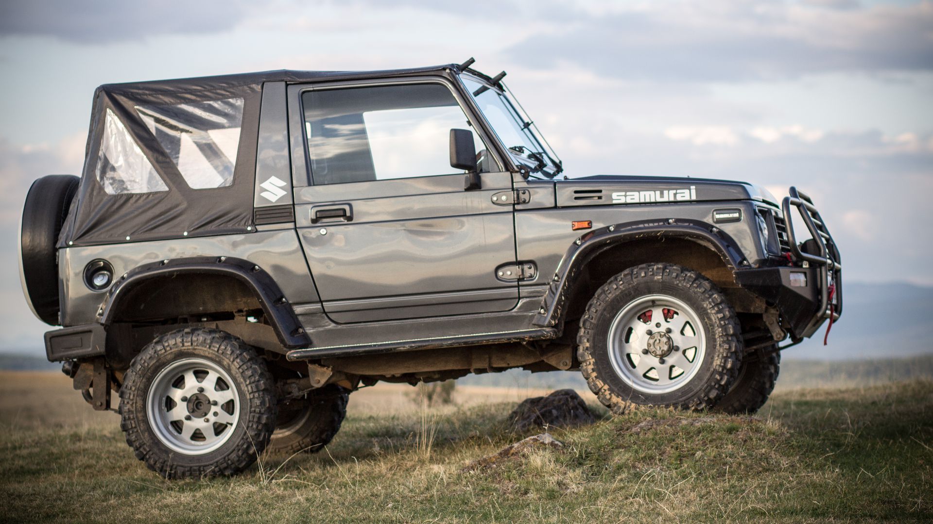 File:Suzuki Samurai (1990).jpeg