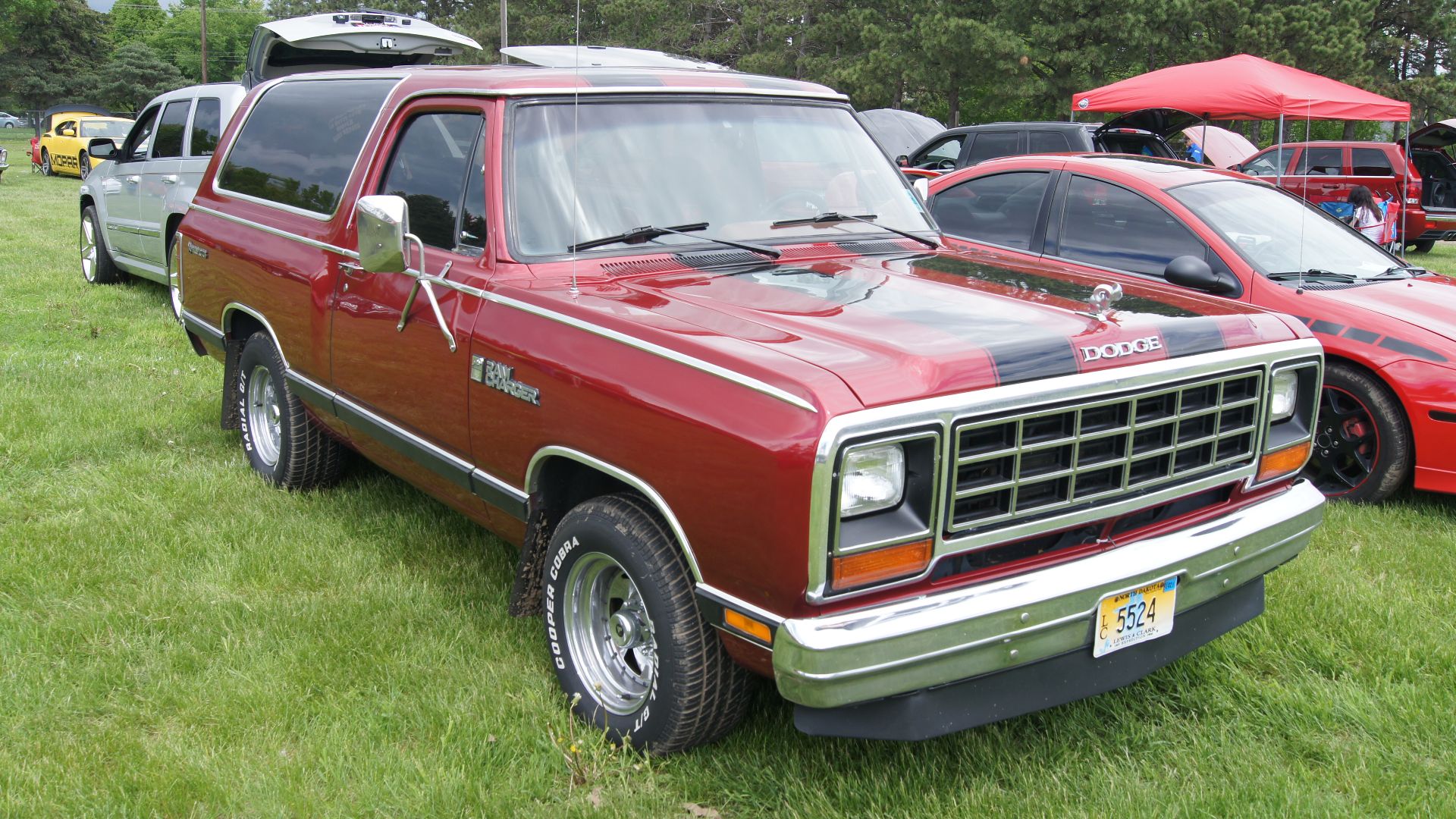 File:Dodge Ramcharger Prospector (8937127025).jpg