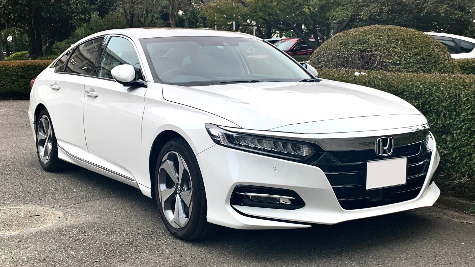 File:Honda Accord (CV3) EX eHEV, 2021, front.jpg