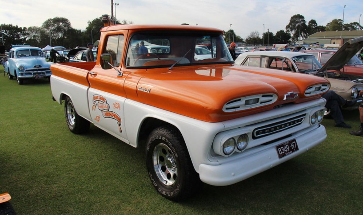 #11 - 1961 Chevrolet Apache 10 Fleetside
