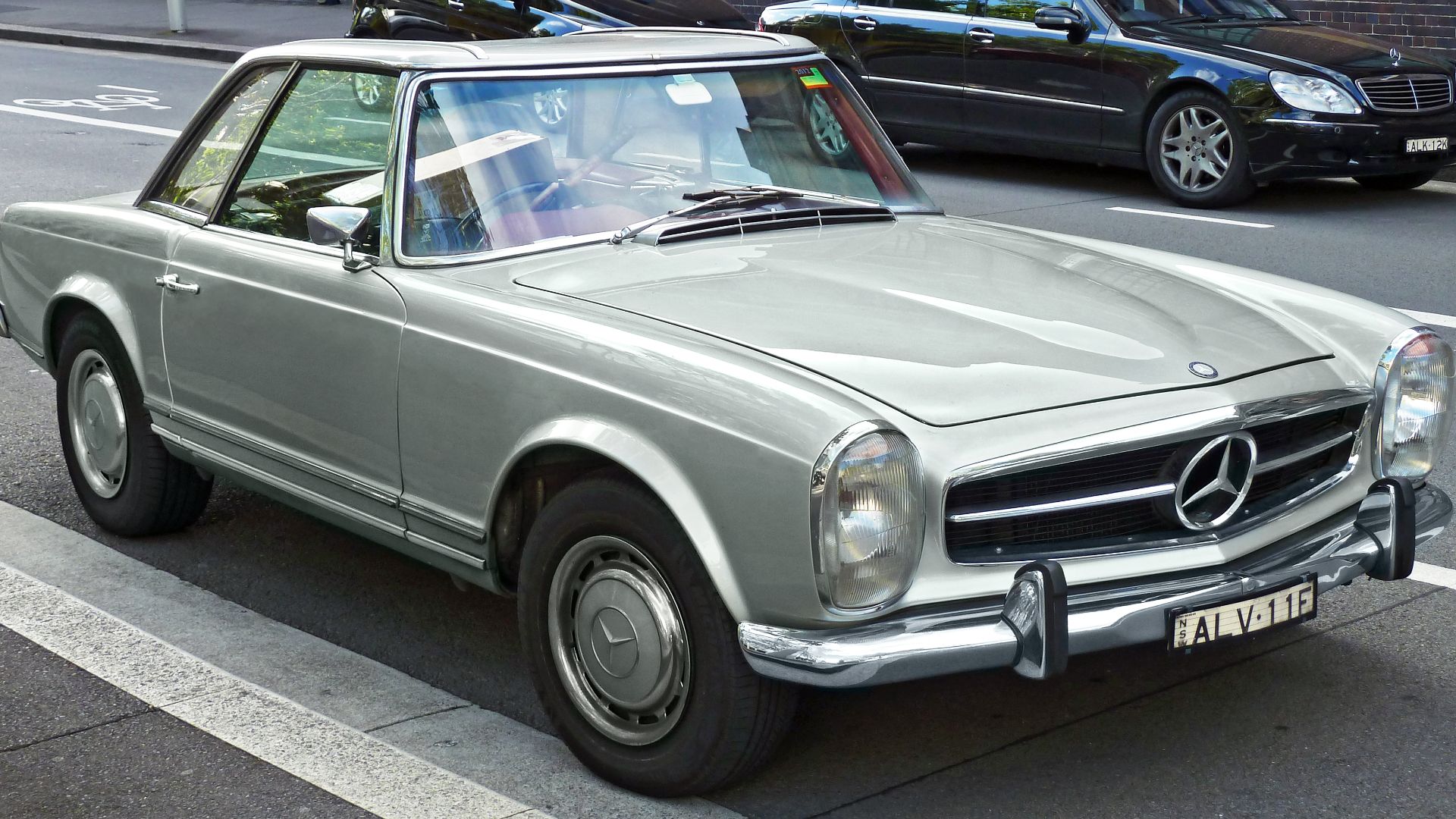 File:1969 Mercedes-Benz 280 SL (W 113) roadster (2011-10-31) 01.jpg