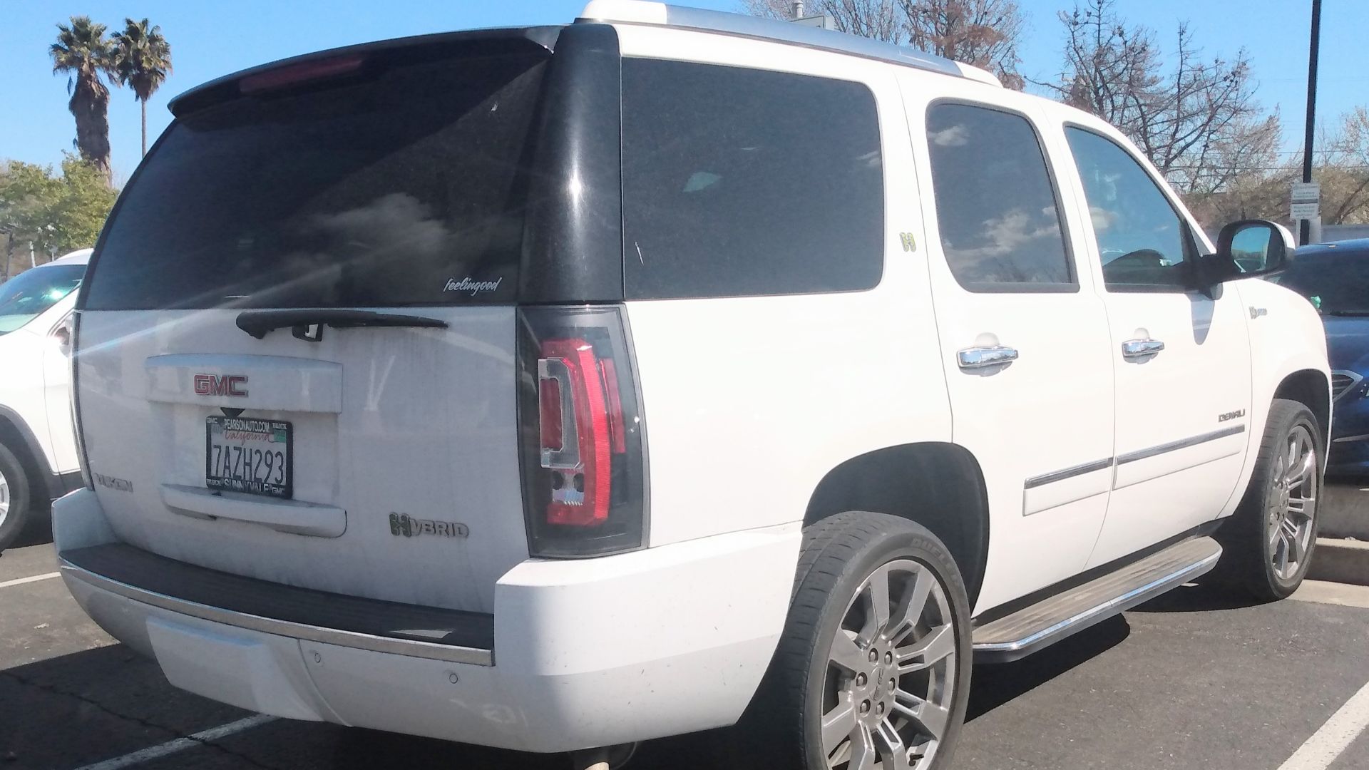 File:2013 GMC Yukon Hybrid Denali.jpg