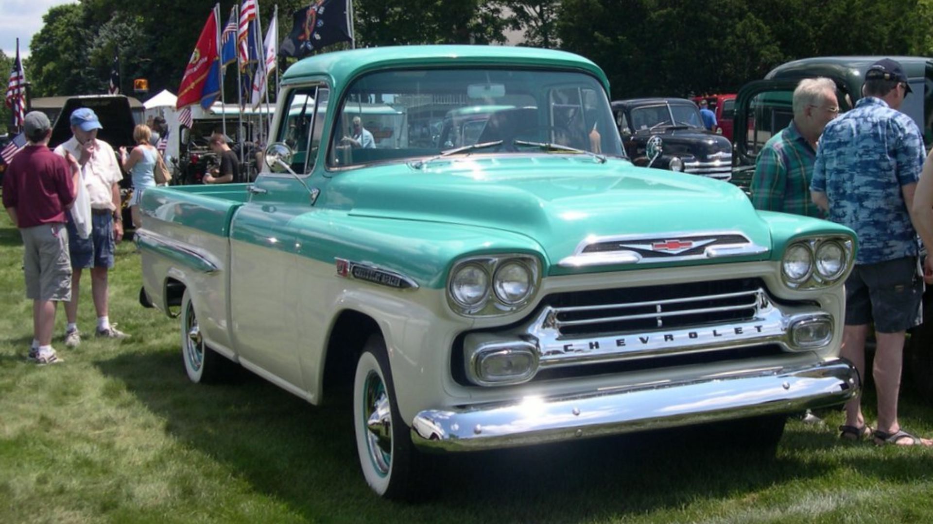File:1959 Chevrolet Apache.jpg