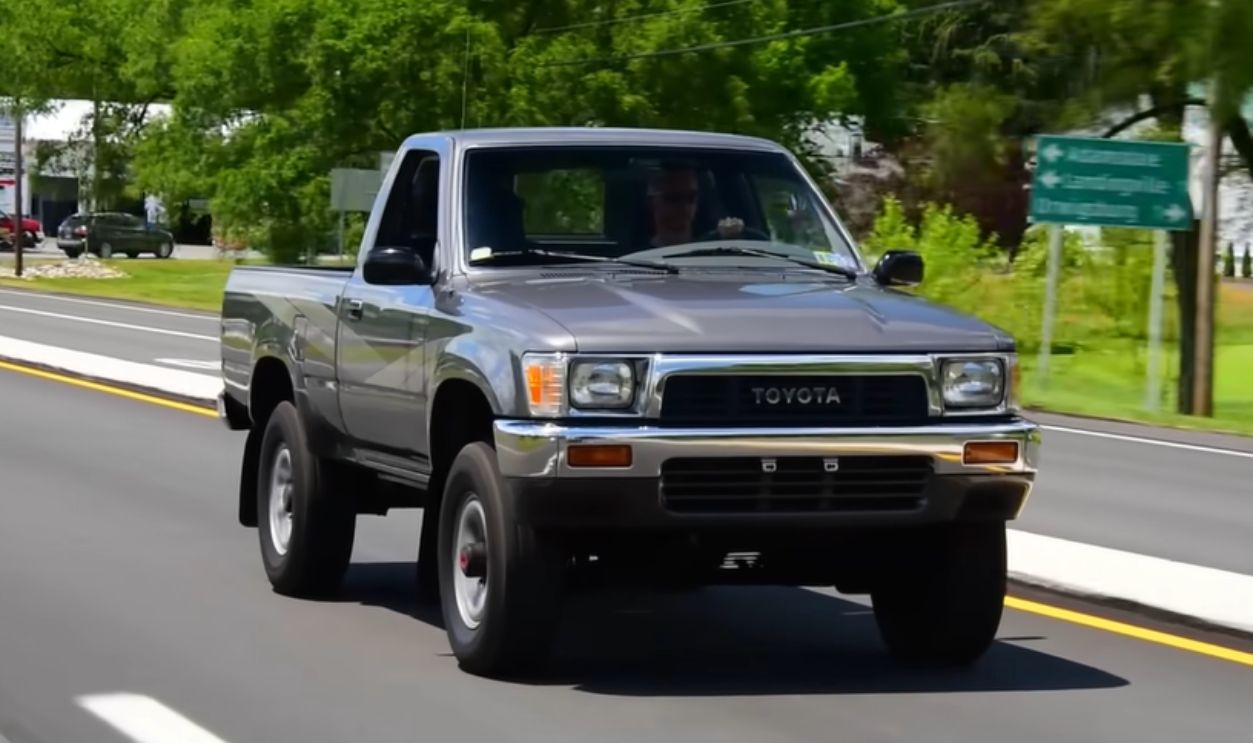 #21 - 1989 Toyota Hilux SR5 4x4