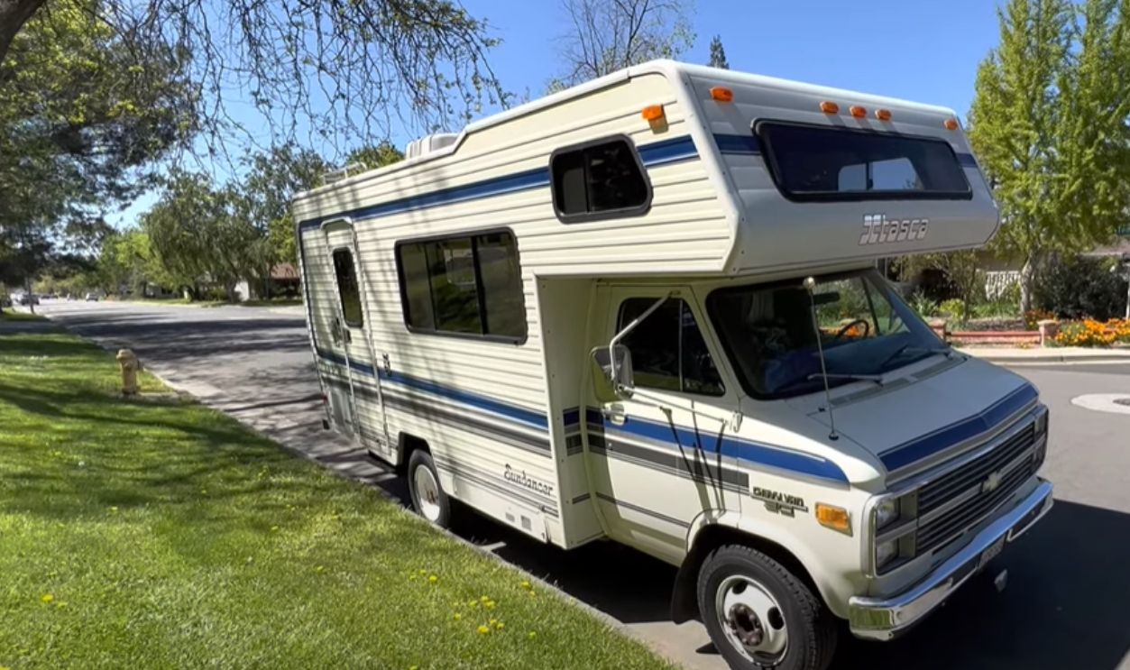 1984 Itasca Sunflyer