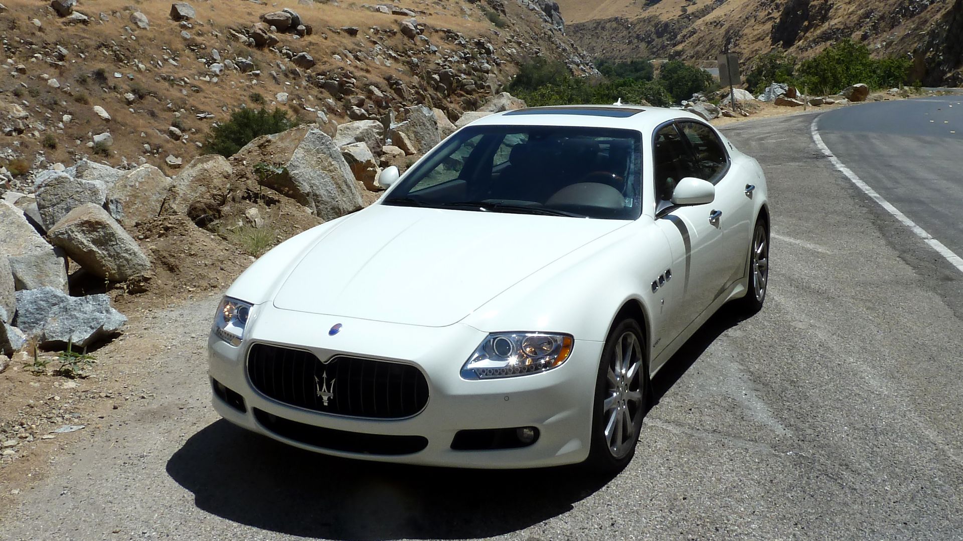File:2011-0718-MaseratiQuattroporte.jpg