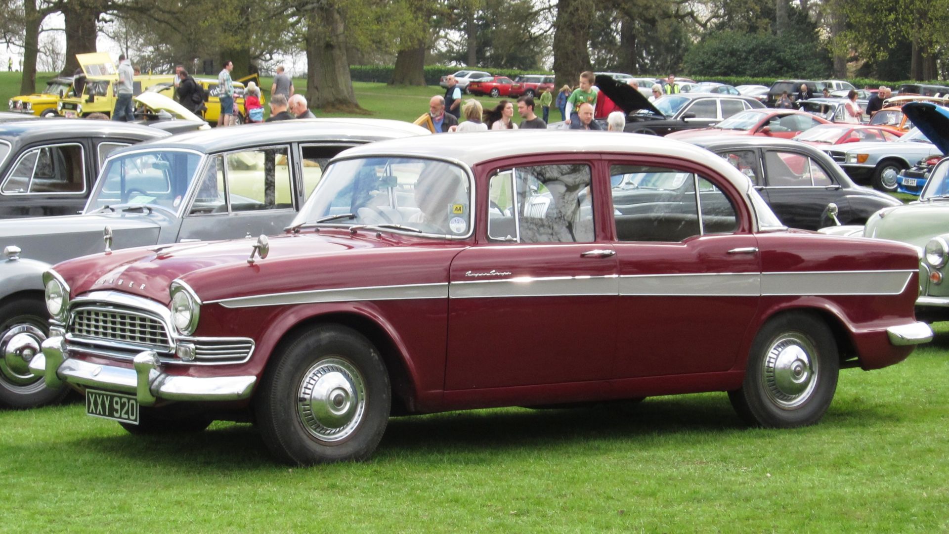 File:Humber Super Snipe Series II first reg nov 1959 2965cc and having now become a red(dish) car.JPG