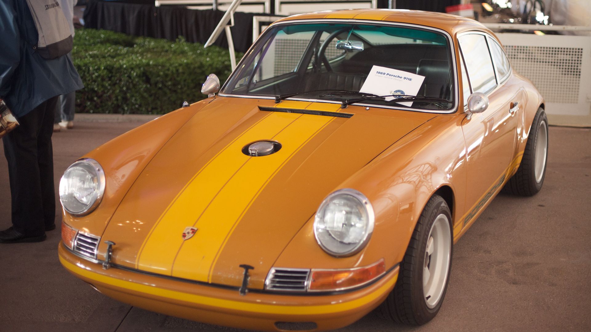 File:1969-Porsche-911E-reimagined-by-Singer.jpg