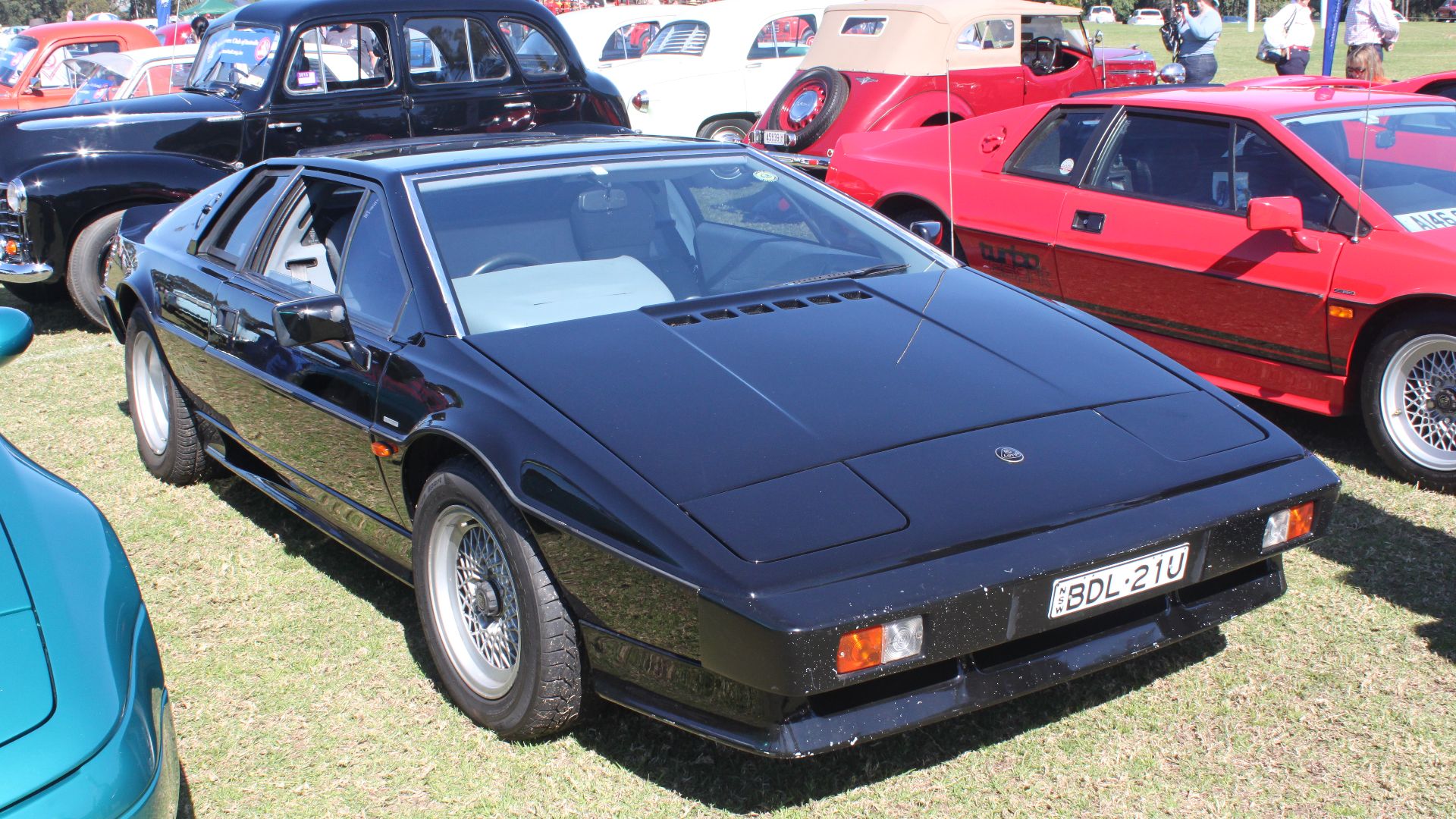 File:Lotus Esprit Turbo (21595427980).jpg