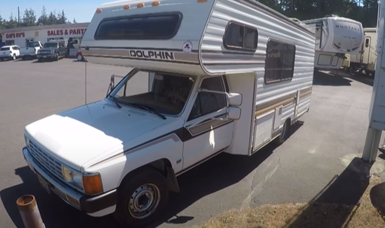 1985 Toyota Dolphin