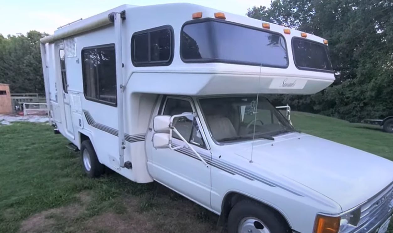 1988 Toyota Sunrader