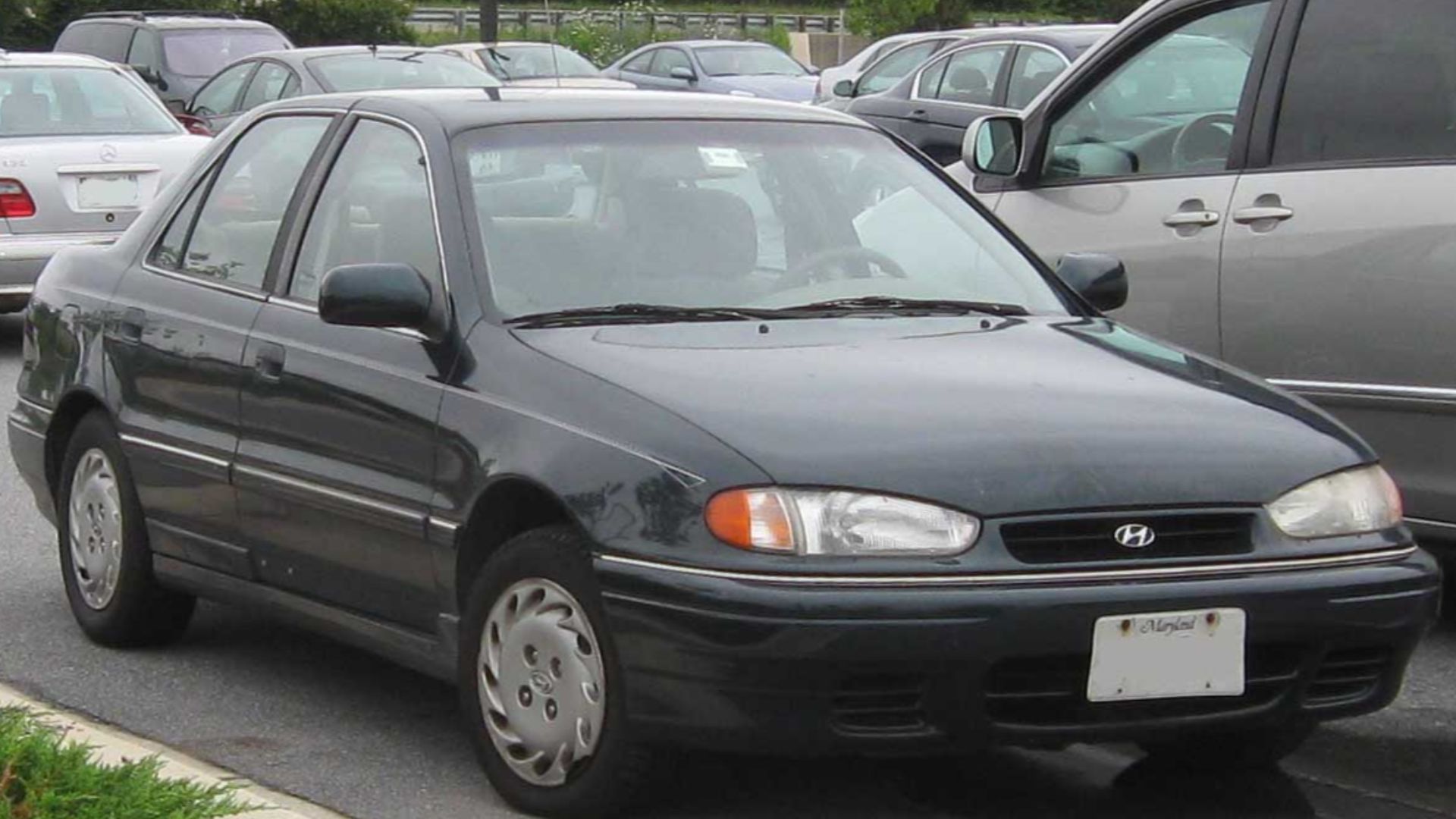 File:1st Hyundai Elantra.jpg