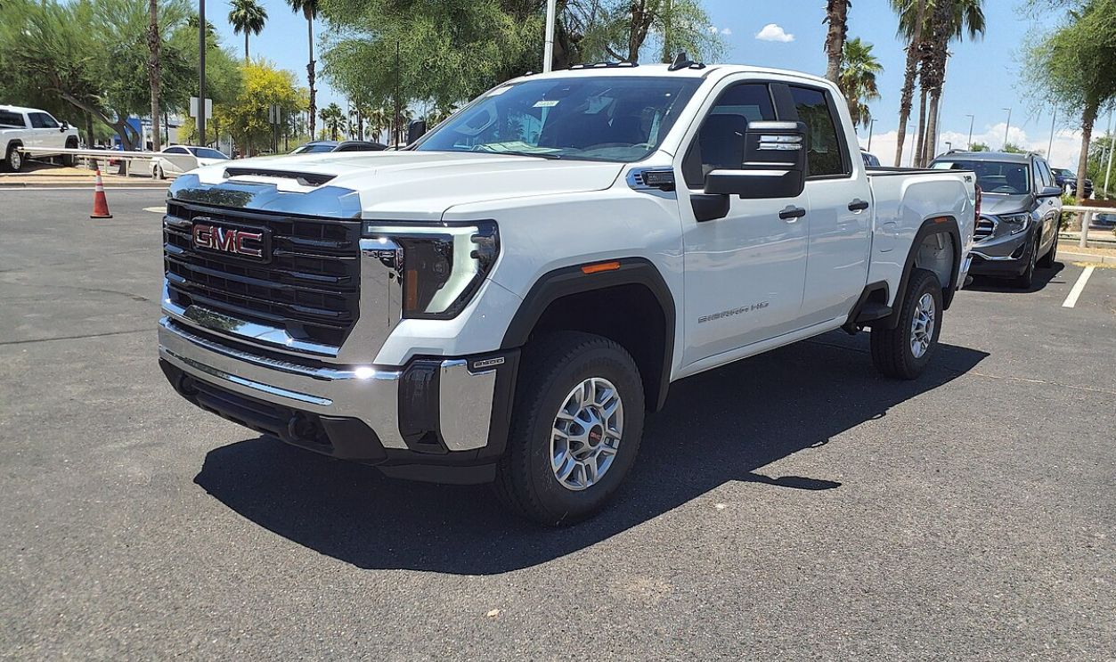 GMC Sierra 2500HD Pro