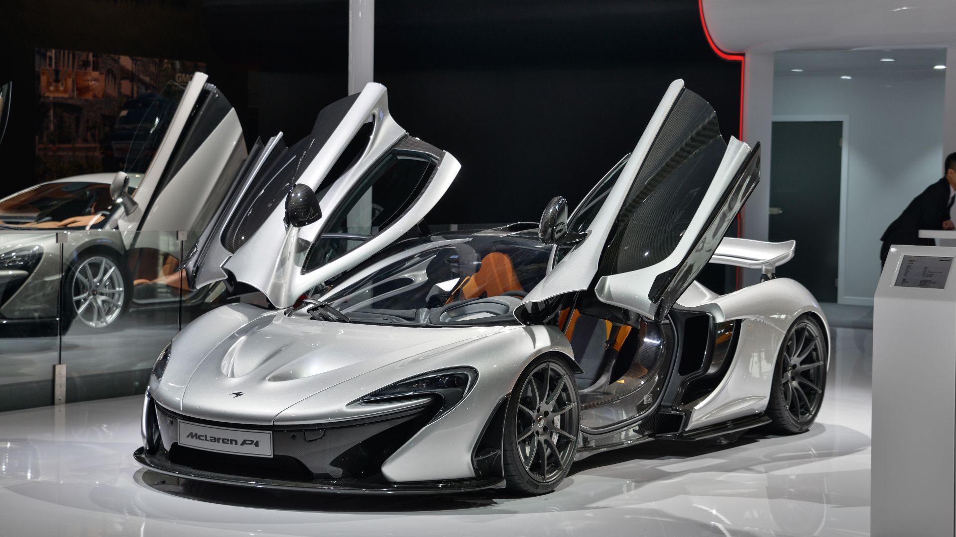 File:McLaren P1 (17184239187).jpg