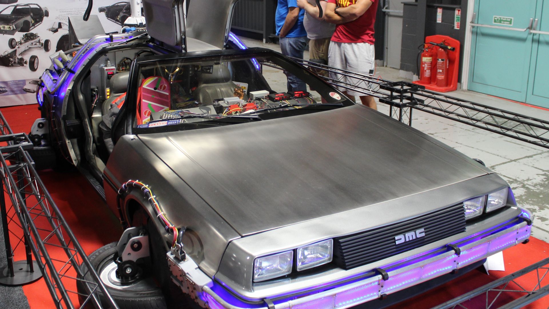 File:Back To The Future Replica (15136643779) (2).jpg