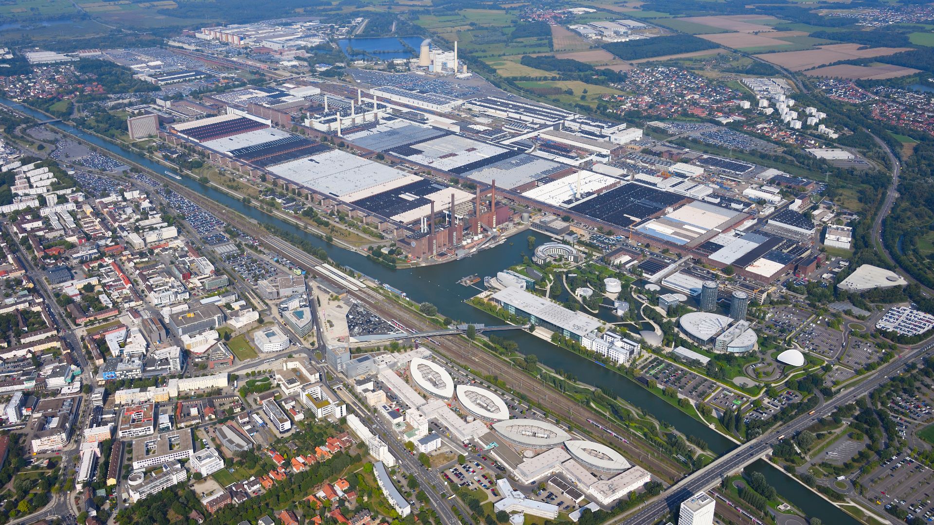 File:Aerial image of the Wolfsburg Volkswagen Plant (view from the southeast).jpg