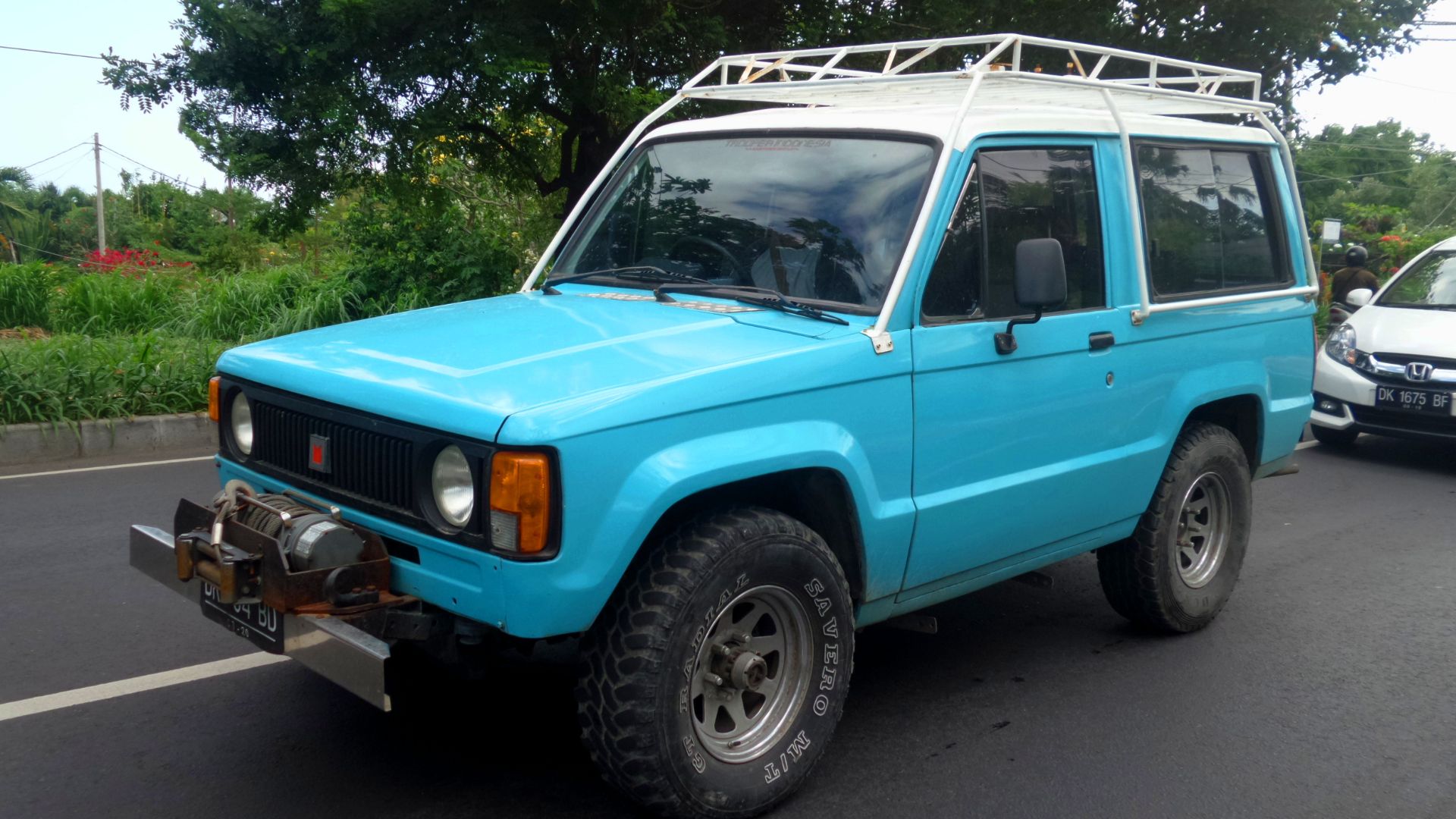 File:Isuzu Trooper 3 Pintu, Denpasar.jpg