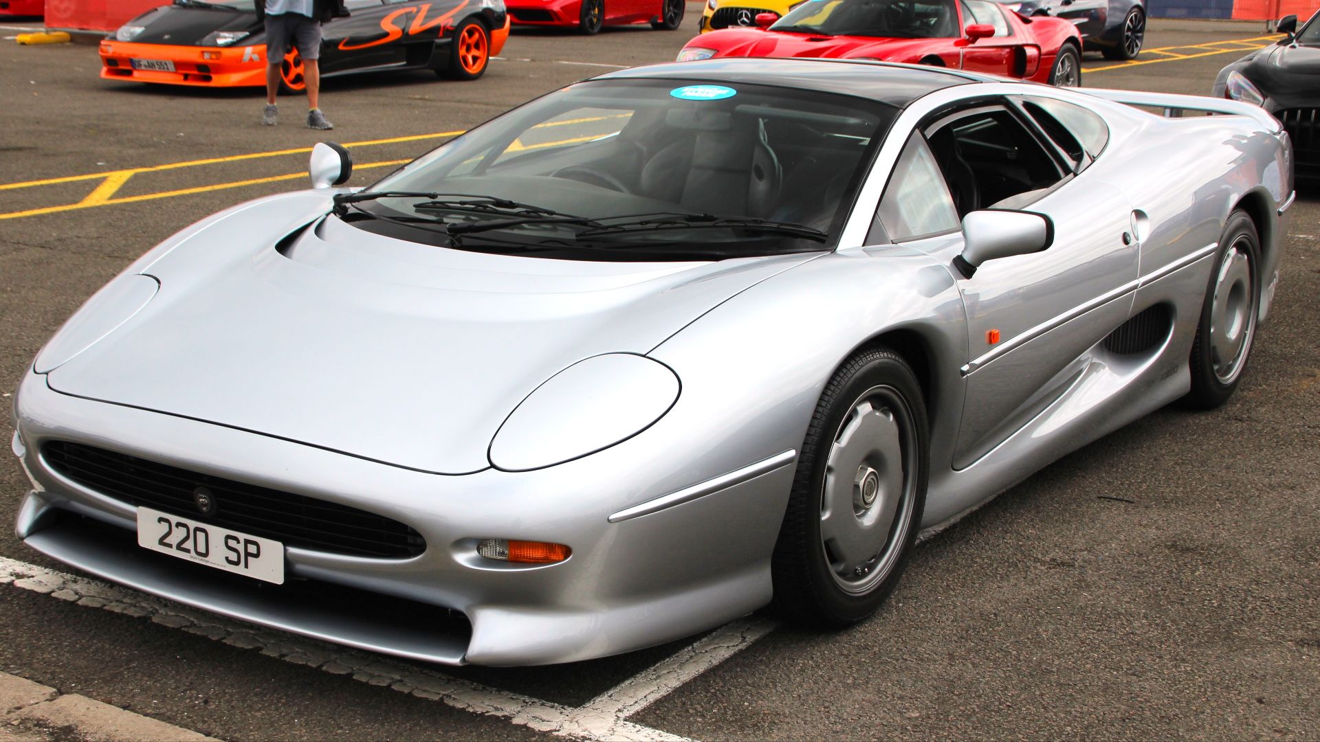 File:1993 Jaguar XJ220 SCD24.jpg