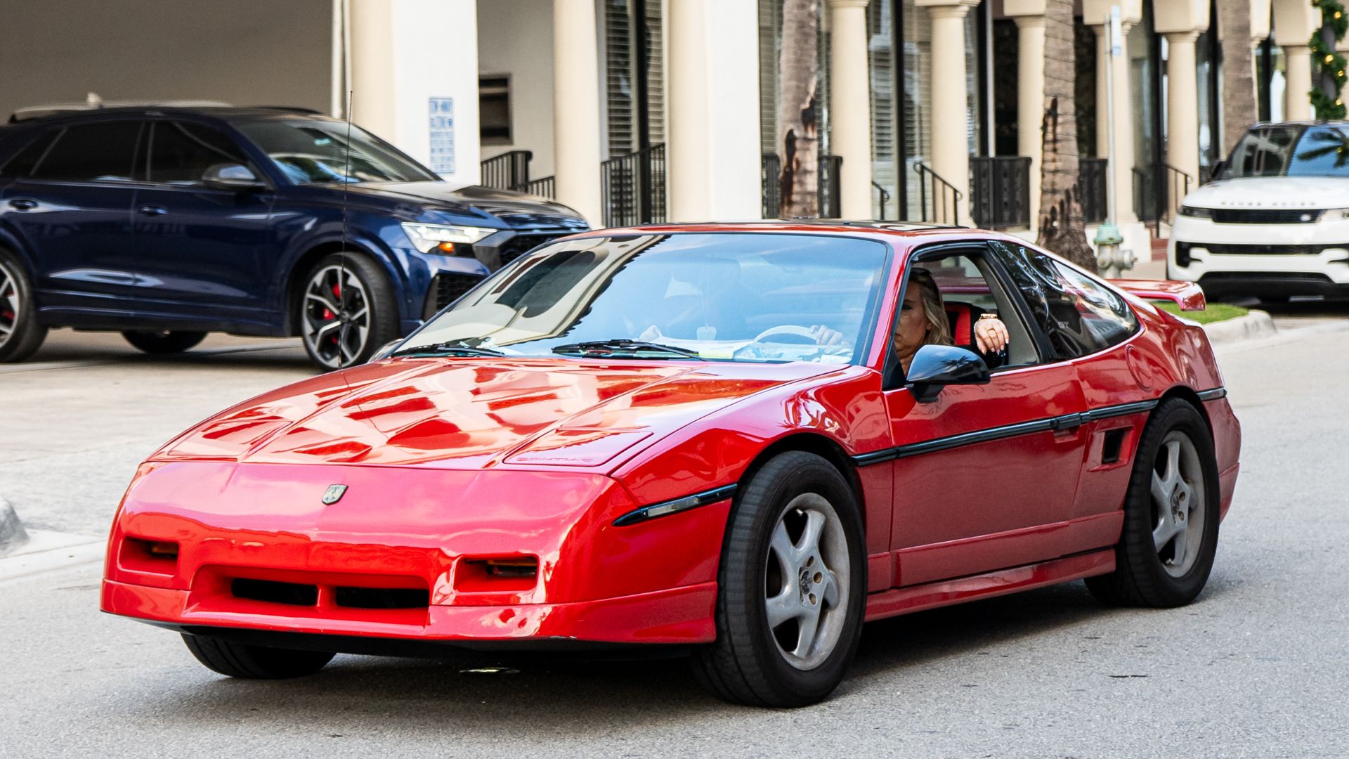 File:Pontiac Fiero (1987) Miami Metro Area, USA.jpg